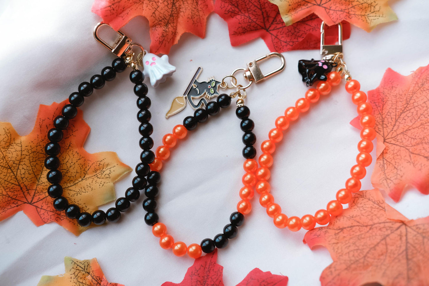 Black Cat Pearl Keychain Wristlet For Women Purse Accessory For Her Gift Idea for BFF Aesthetic Keychain Aesthetic Charm Halloween Keychain