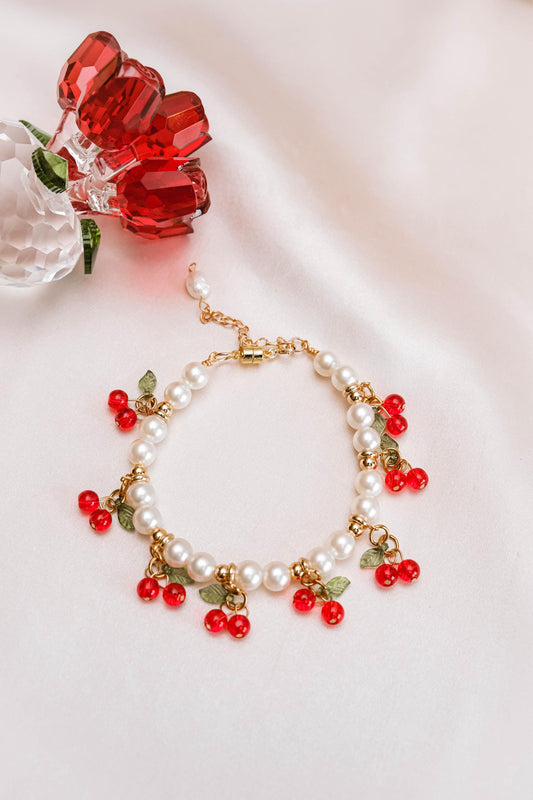 Cherry Pearl Bracelet, Handmade Charm Bracelet, Glass Bead Jewelry, Pearl Bracelet, Coquette Aesthetic, Jewelry Gift for Her, Pearl Bracelet