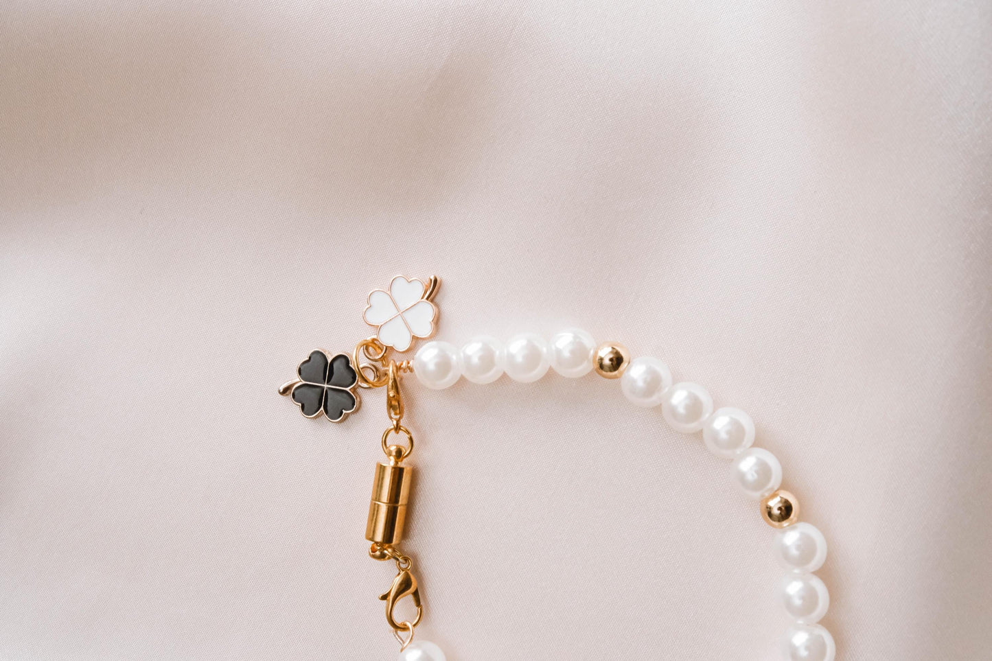 Pearl and Ribbon Keychain Elegant Wristlet For Women Purse Accessory For Her Gift Idea for BFF Aesthetic Keychain For Women Luxury Keychain