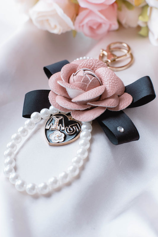 Pearl Ribbon and Flower Keychain Elegant Wristlet For Women Purse Accessory For Her Gift Idea for BFF Aesthetic Keychain Luxury Keychain