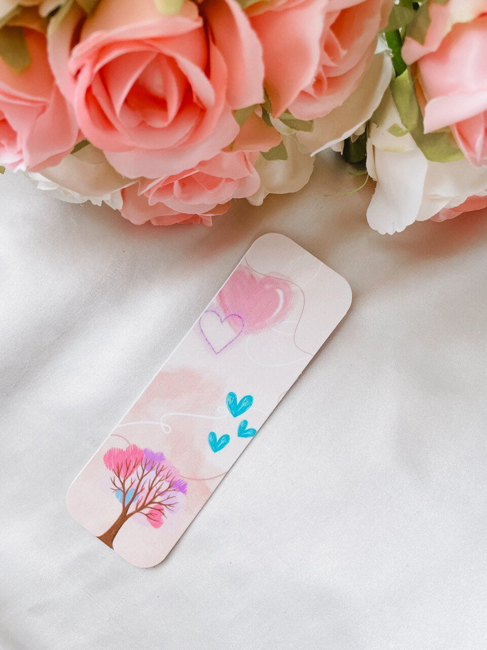 Pink Heart Bookmark, Book Lover Gift, Romance Bookmark, Book Accessory, Cute Stationary Accessory, BookTok Lover, Kawaii Bookmark With Bow