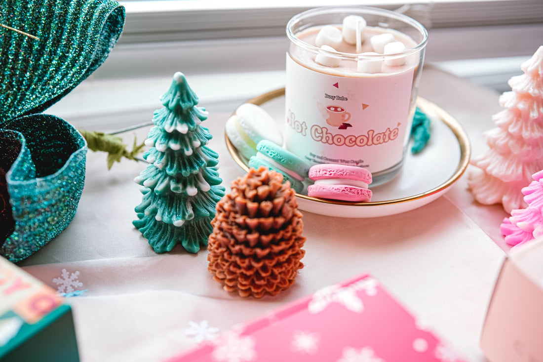 Create Holiday Magic with These Cozy and Aesthetic Candles 🕯️🎄✨