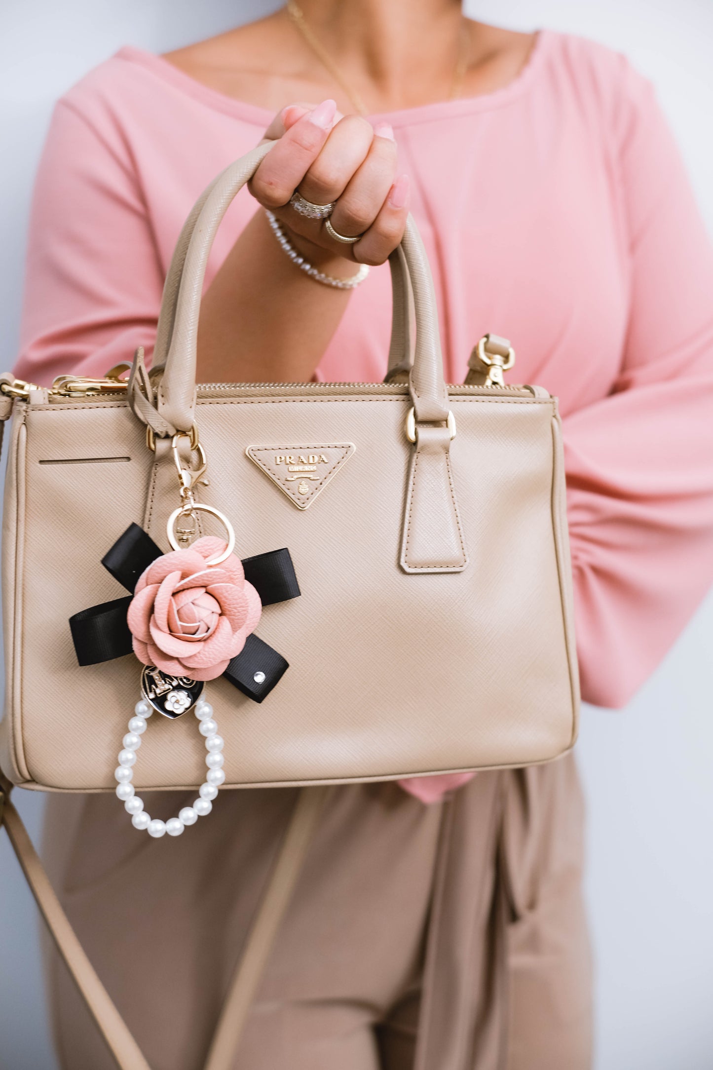 Elegant Pearl Ribbon and Flower Keychain