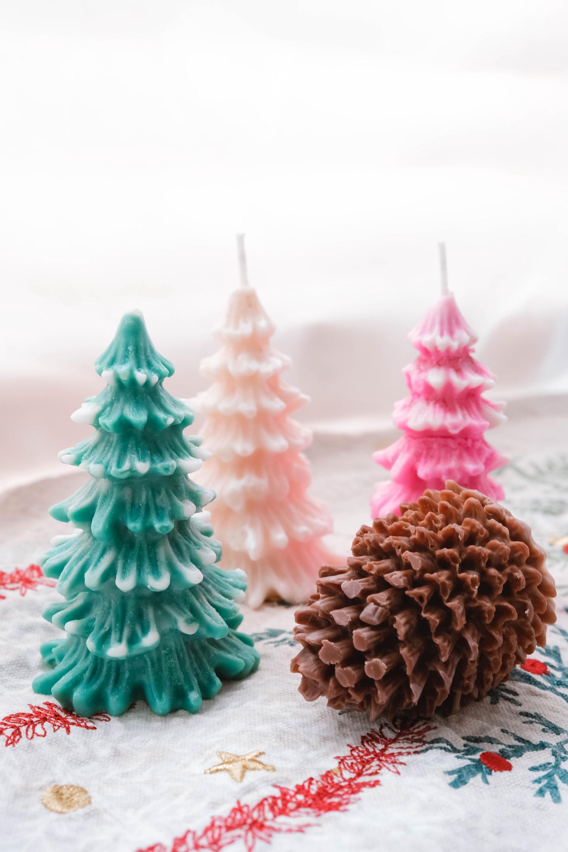 Christmas Holiday Tree Candle, Holiday Candles, Holiday Wax Melts, Unique Candles, Aesthetic Candle Decor, Gifts for Her, Holiday Vibes